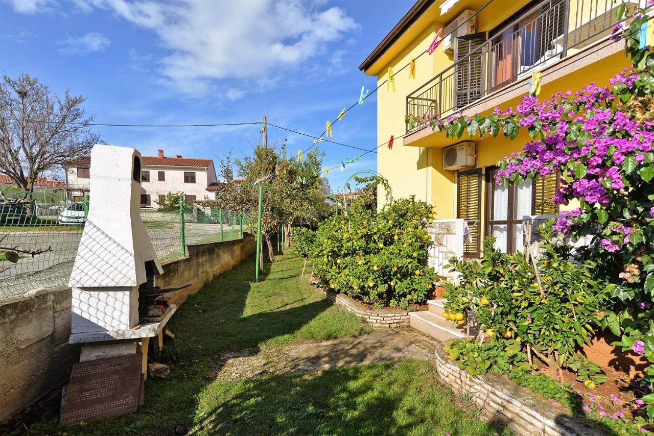 Apartments Danijel 1956 PUY Exterior foto